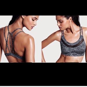 Victoria's Secret Sport Body Strappy Sports Bra size small new with tags active